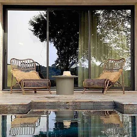 Eliamos & - Relais & Chateaux
